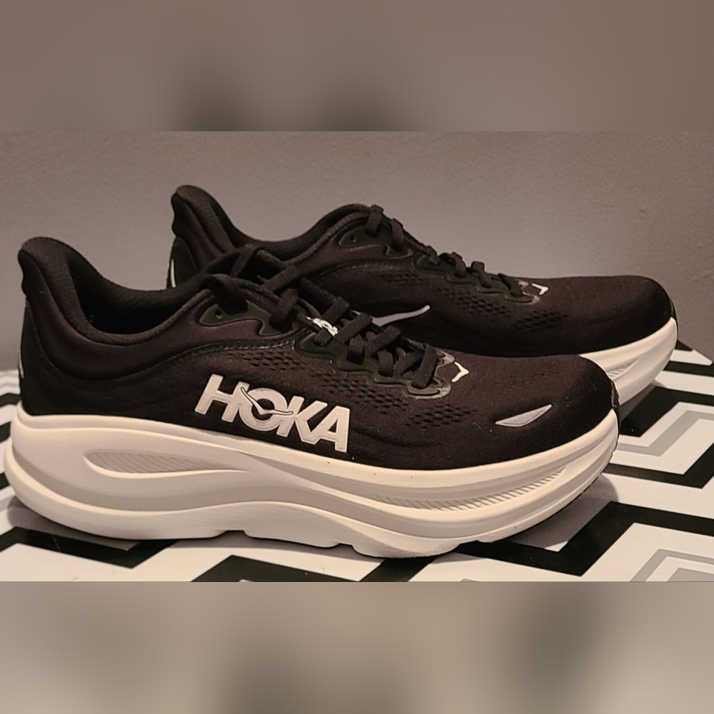 Hoka Women's Bondi 9  Size 10 Wide 